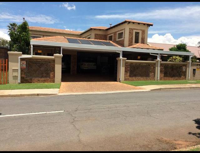 3 BEDROOM HOUSE FOR SALE IN CASSELDALE